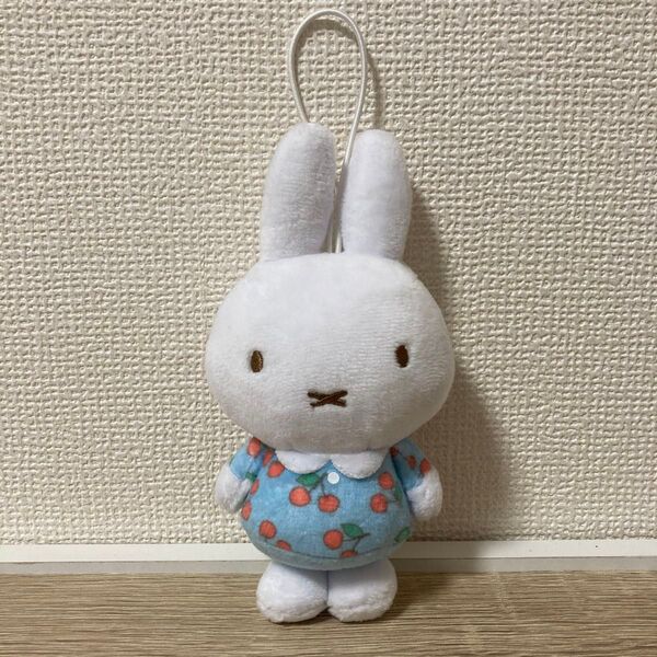 ミッフィー マスコット ぬいぐるみ miffy