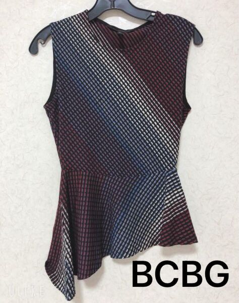 BCBGMAXAZRIA ペプラムトップ★XXS★ノースリーブ★アシンメトリー★赤★青★白★チェック柄★レア品★ カットソー 黒