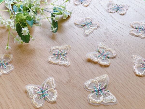一枚羽・蝶モチーフレース オーガンジー プリズムイエロー*10個入り ハンドメイド 飾り付け ドレス作り 手芸