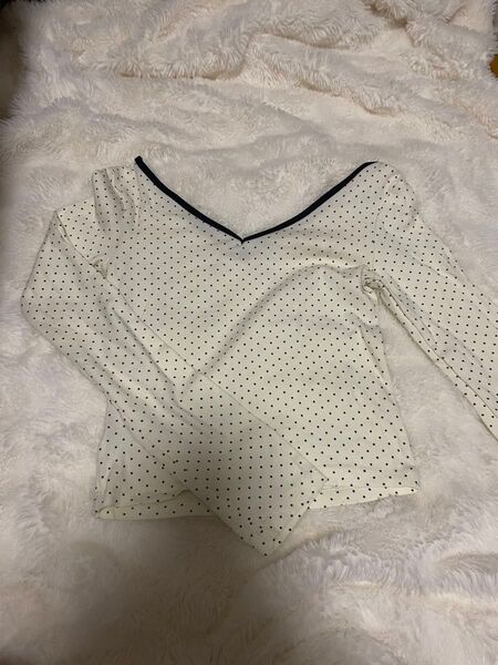 BLACKUP Dot V-Neck Long Sleeve T-Shir