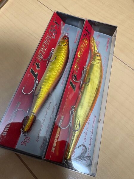 週末限定特価 希少 新品 メガバス オリカラ X-80マグナム+1 ハチマル X-80 2個セット
