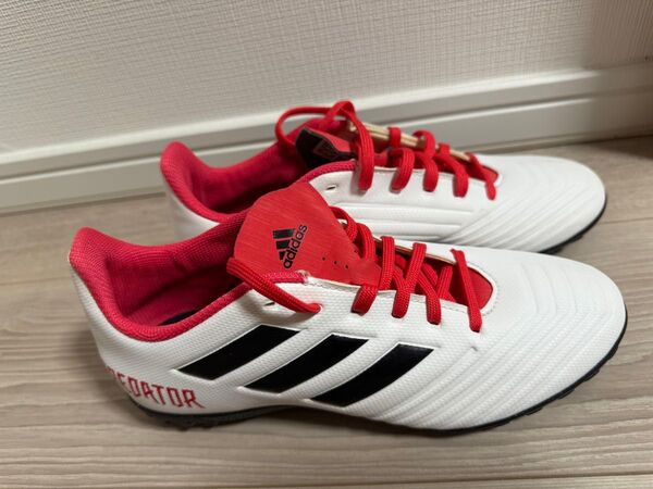 adidas Predatorサッカーシューズ18.4TF 24.5cm アディダス
