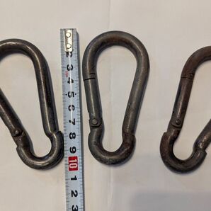 カラビナ 3個セット 金属 鉄 10cm ヴィンテージ 登山 クライミング 工事 ボルダリング ロープワーク 救命