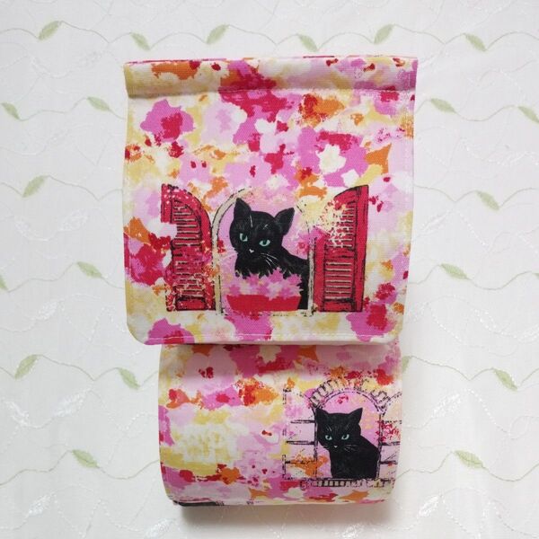 【94】お値下げ中 トイレットペーパーホルダーカバー 黒猫 ピンク