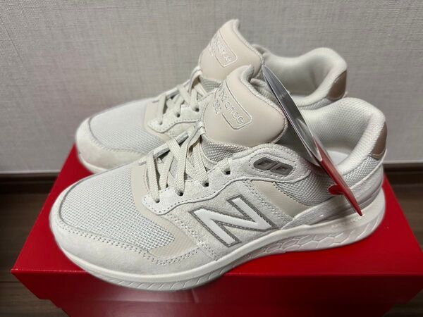 New Balance 880 24cm