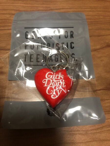 girls don't cry x ete キーホルダー