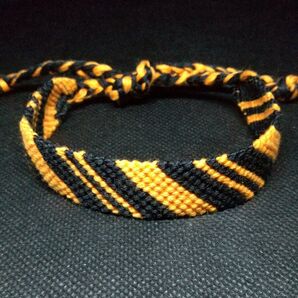 ハンドメイド ミサンガ ブレスレット オレンジ×黒