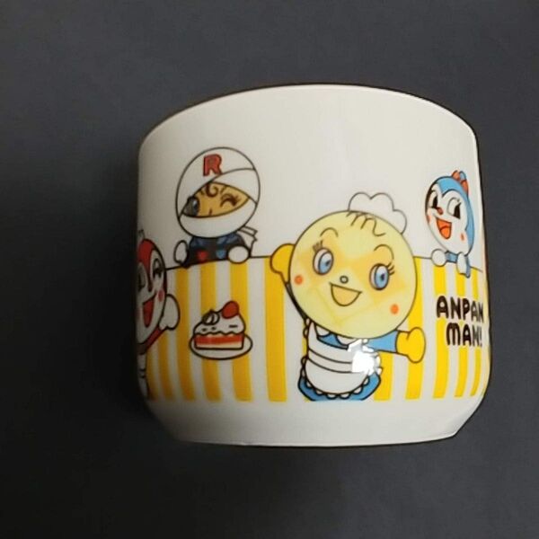【新品・未使用】アンパンマンマグカップ