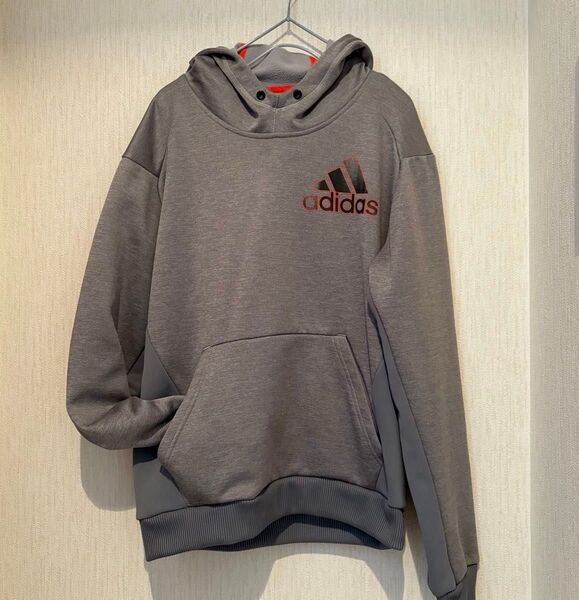 adidas パーカー グレー オレンジ メンズ L スポーツウェア スウェット