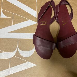ZARA ザラ リアルレザーサンダル