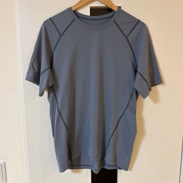 アークテリクス Tシャツ