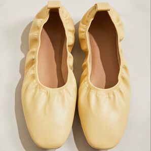 H&M フラットシューズ パンプス ライトイエロー