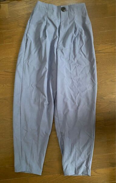 GU ストレッチテーパードパンツ Sサイズ