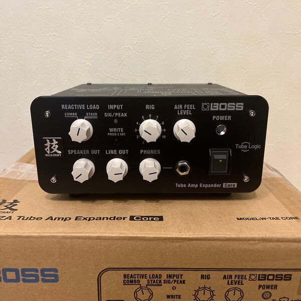 (美品) BOSS ( ボス )WAZA Tube Amp Expander Core