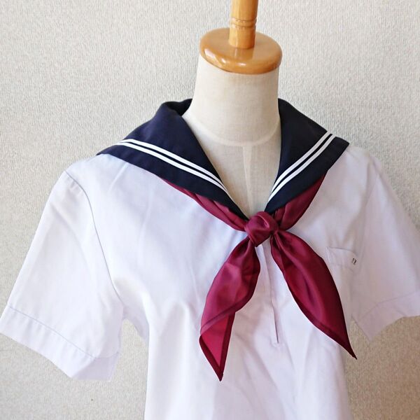 セーラー服のスカーフ エンジ/スクールスカーフ 三角タイ/ 制服 学生服 スクールリボン セーラー服 ブレザー 女子