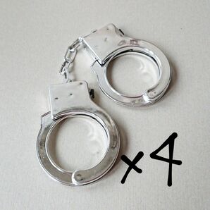 手錠(シルバー)*4/警察 警官 ポリス コスプレ コスチューム 手錠 アクセサリー 拘束 ヒロピン 小道具 刑事 ハンドカフ