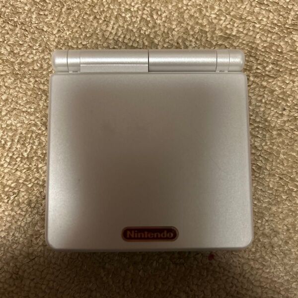 ゲームボーイアドバンスSP ファミコンカラー本体のみ