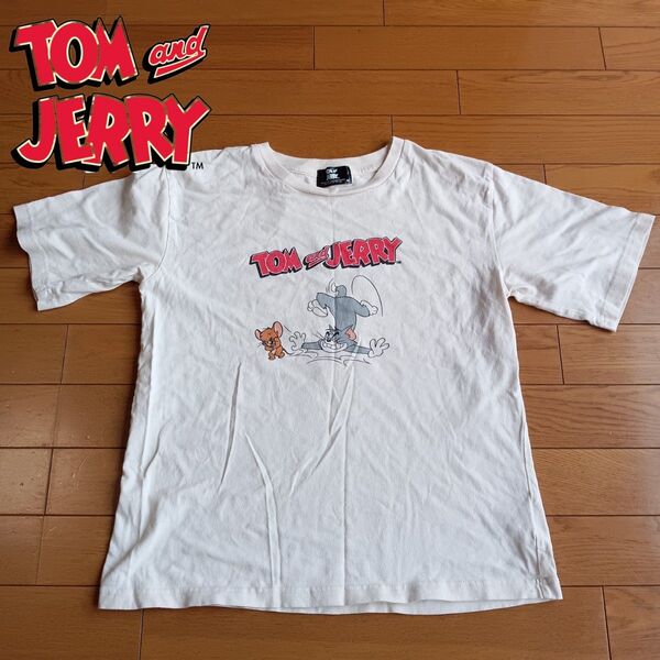 ☆TOM and JERRY 半袖Tシャツ Mサイズ トムとジェリー 人気キャラクター かわいい おしゃれ☆