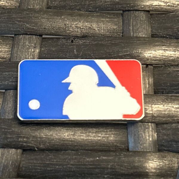 バッターマン ピンバッジ MLB メジャーリーグベースボール ピンバッジ トリコロール レトロピンズ