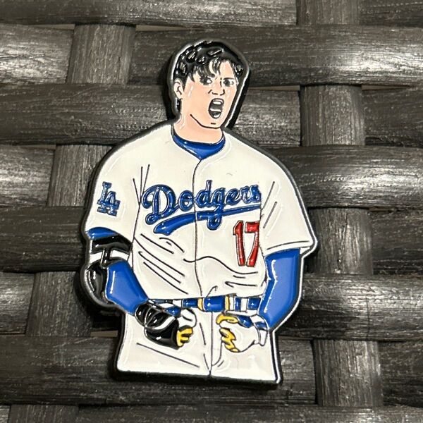 大谷サン ピンバッジ ガチャ 海外限定 ピンズ ドジャース ユニホーム ピンバッジ