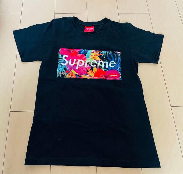 韓国製 フラワープリント Tシャツ Mサイズ
