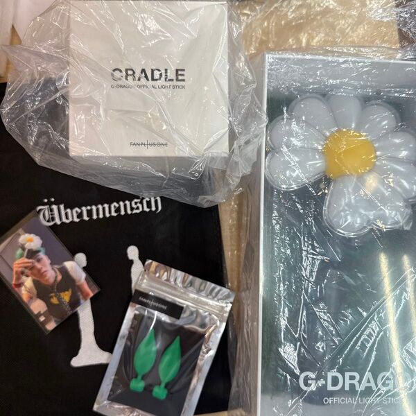 新品★未開封★G -DRAGON ペンライト2025 JAPAN ツアー/5点セット/CRADLE LEAF CABLE DECO