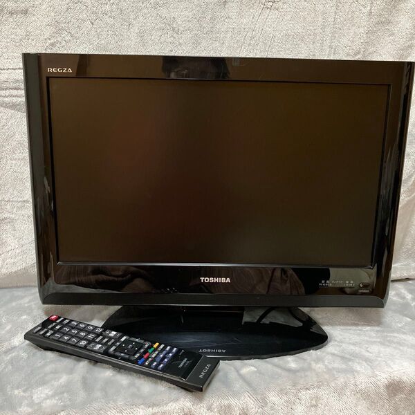 TOSHIBA REGZA 19インチ液晶テレビ 19R9000 リモコン付き