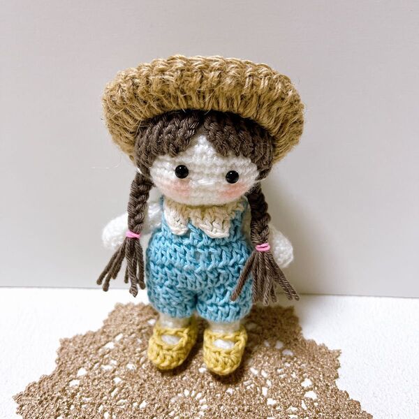 【ハンドメイド】あみぐるみ 女の子 着せ替え 麦わら帽子
