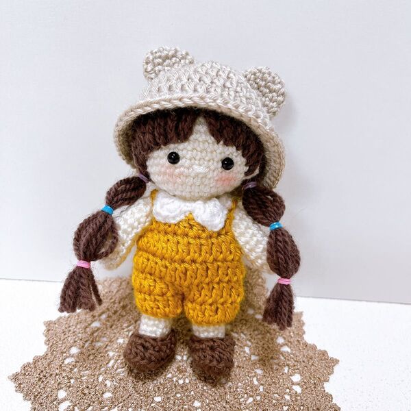【ハンドメイド】あみぐるみ 女の子 着せ替え 耳つき帽子