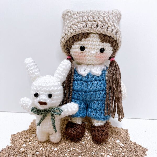 【ハンドメイド】あみぐるみ 女の子 着せ替え ねこ耳帽子 うさぎ 2点