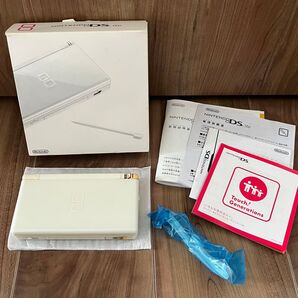 Nintendo 任天堂 DS Lite 本体 USG-001 ニンテンドーDS DSLite 箱 クリスタルホワイト