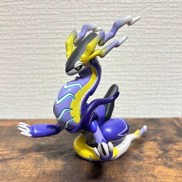 ポケモン フィギュア ミライドン