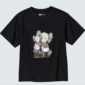 カウズ ユニクロ Tシャツ XS KAWS UNIQLO
