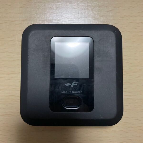 FUJISOFT モバイルルーター FS040W 本体のみ