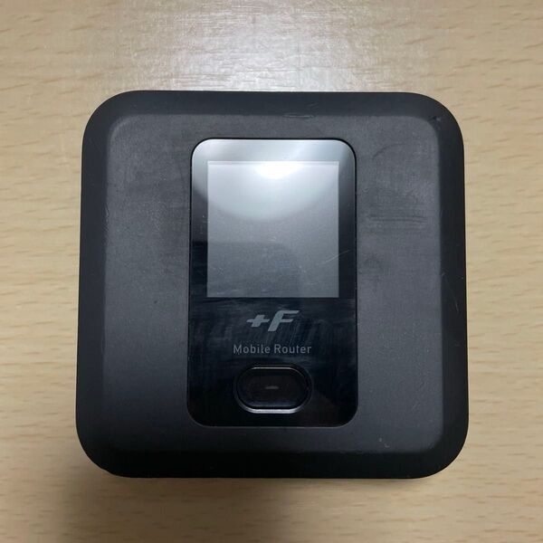 FUJISOFT モバイルルーター FS040W 本体のみ
