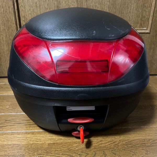 GIVI リアボックス MICRO 2 モノロック 26L E260 レッドレンズ
