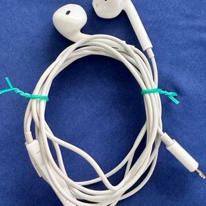 EarPods with Lightning Connector MMTN2J/A ホワイト AirPods ワイヤレスイヤホン