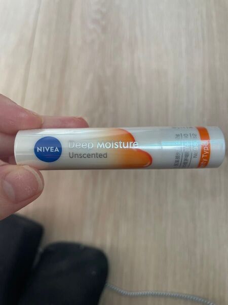 NIVEA Deep Moisture Unscented リップクリーム