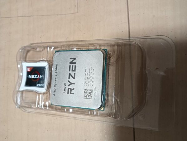 AMD Ryzen3 2200G