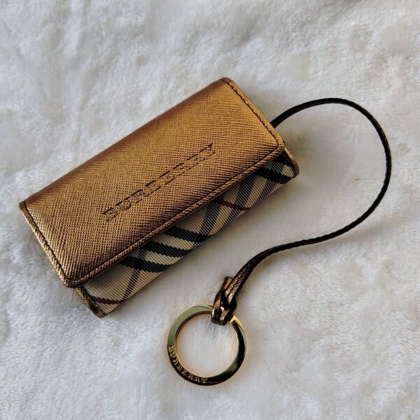 未使級! Burberry バーバリー キーケース キーリング ノバチェック