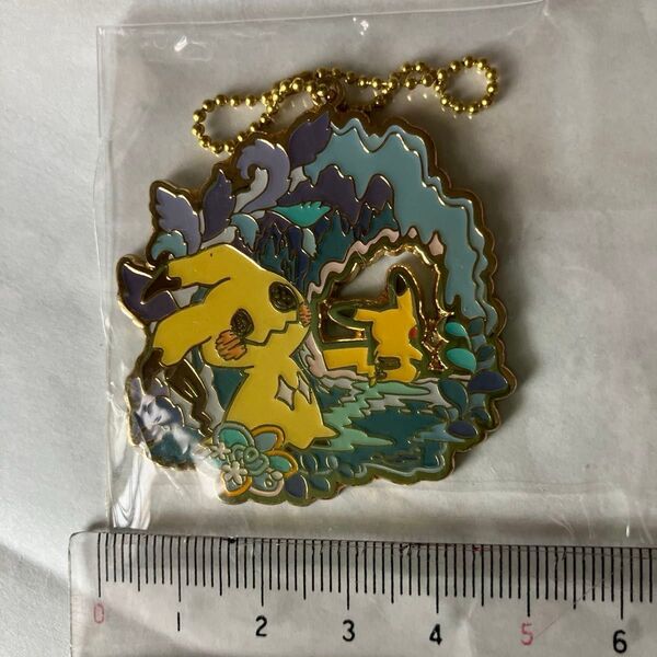 新品 ポケモン ミミッキュだよ メタルチャームコレクション キーホルダー みーつけた!