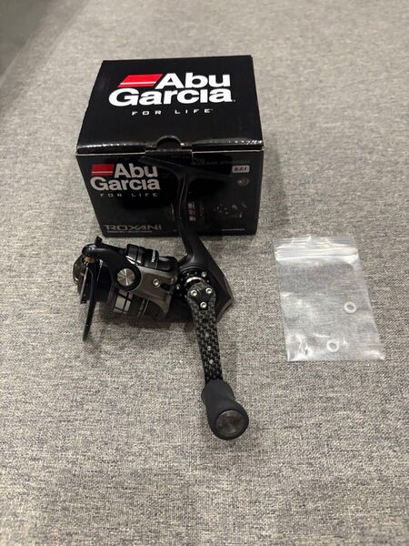 アブガルシア ロキサーニ 2000SH ノブベアリング追加 9BB仕様
