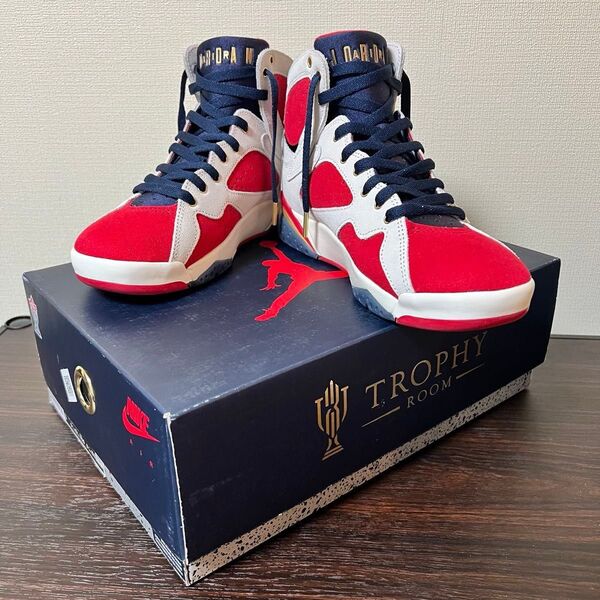 【美品】NIKE AIR JORDAN 7 RETRO TROPHY ROOM 27cm スニーカー