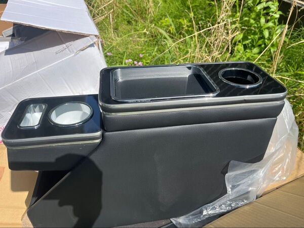 汎用 コンソールボックス ドリンクホルダー 小物入れ 車内アクセサリー ブラック 未使用