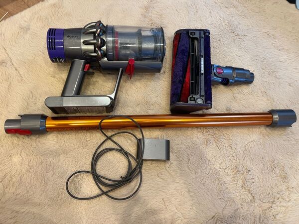 ダイソン Dyson SV12コードレスクリーナー ヘッドクリーニング済み