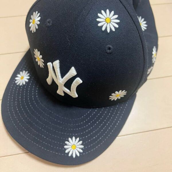 NEW ERA 59FIFTY Flower Embroidery