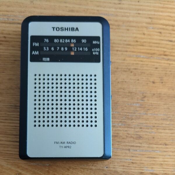 TOSHIBA ポケットラジオ TY-APR2 AM/FM