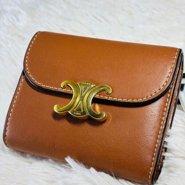 セリーヌ トリオンフ スモールウォレット 三つ折り財布 二つ折り ブラウン レザー 財布 CELINE 三つ折り