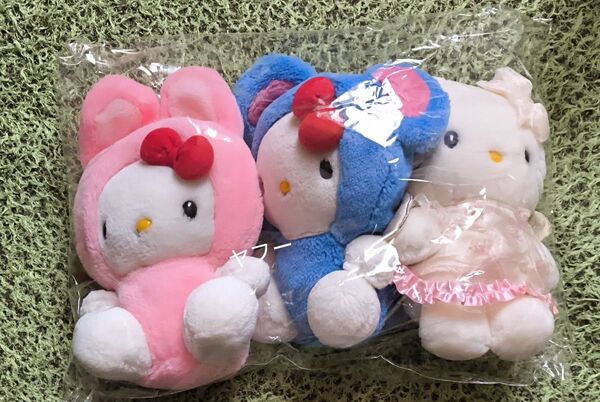 レトロキティちゃん ぬいぐるみ 3セット売りのみ