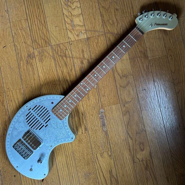 FERNANDES ZO-3 Lite/フェルナンデス アンプ内蔵ギター ZEMAITIS風 ぜマティス ゼマイティス